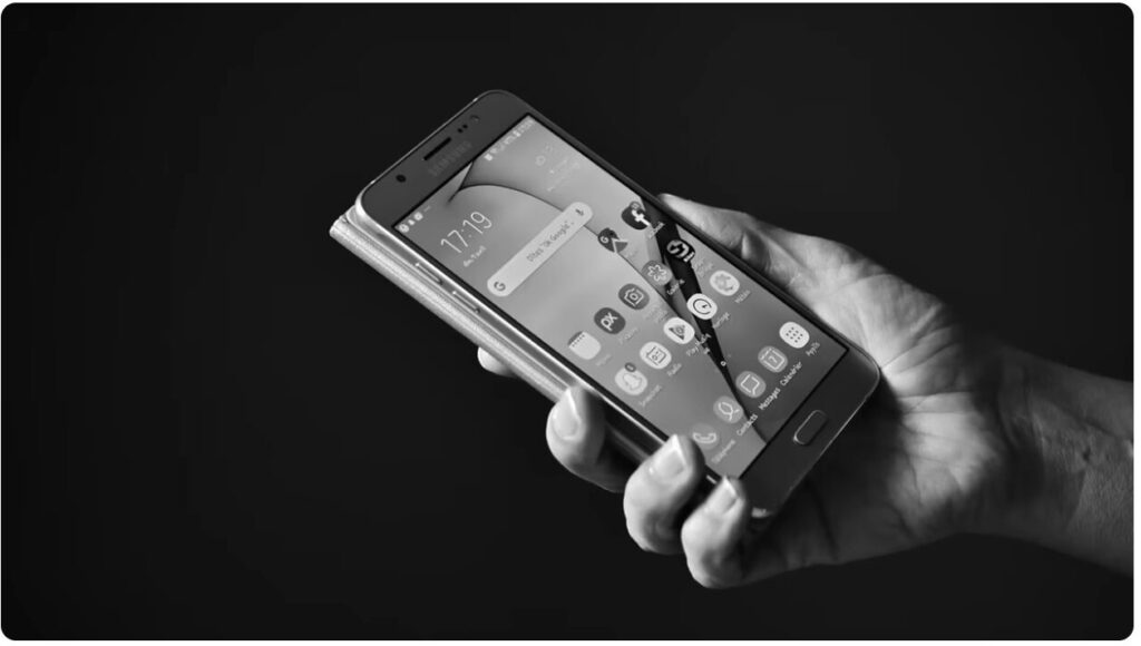 【これだけはやって!】0800から始まる番号や深夜のワンギリの正体と対処方法